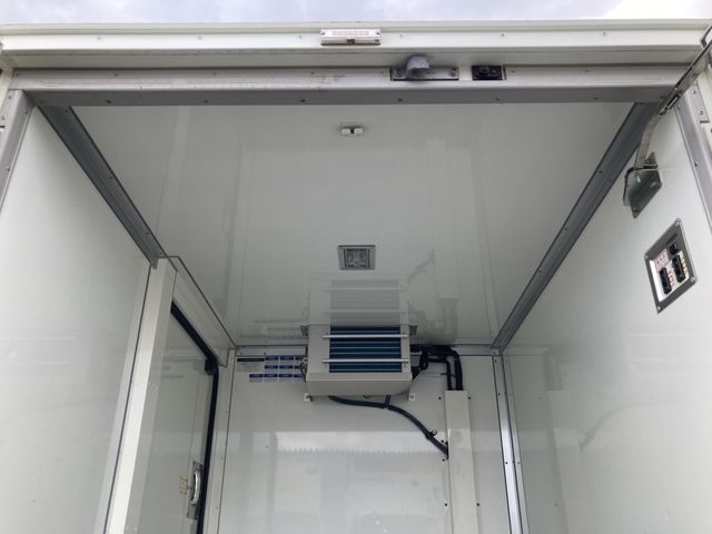 DAIHATSU HIJET TRUCK 4WD 2014 Image 31