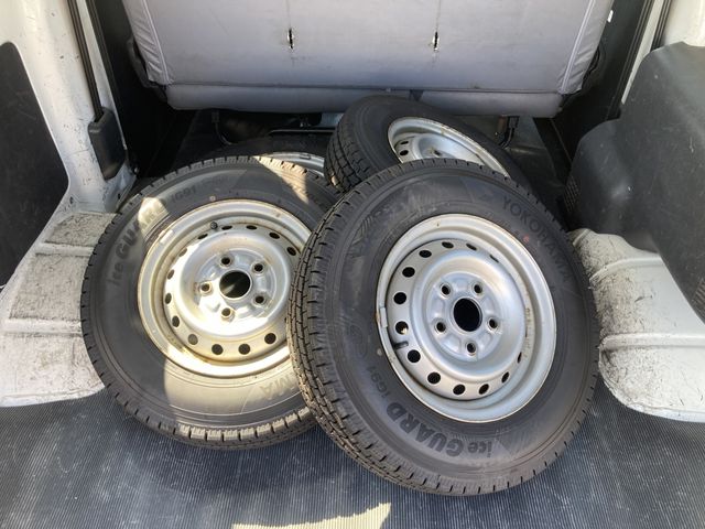 TOYOTA LITEACE VAN 4WD 2015 Image 31