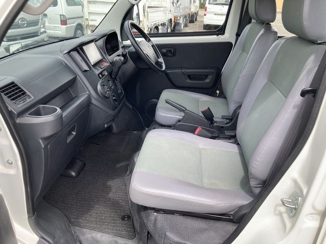 TOYOTA TOWNACE VAN 4WD 2021 Image 31