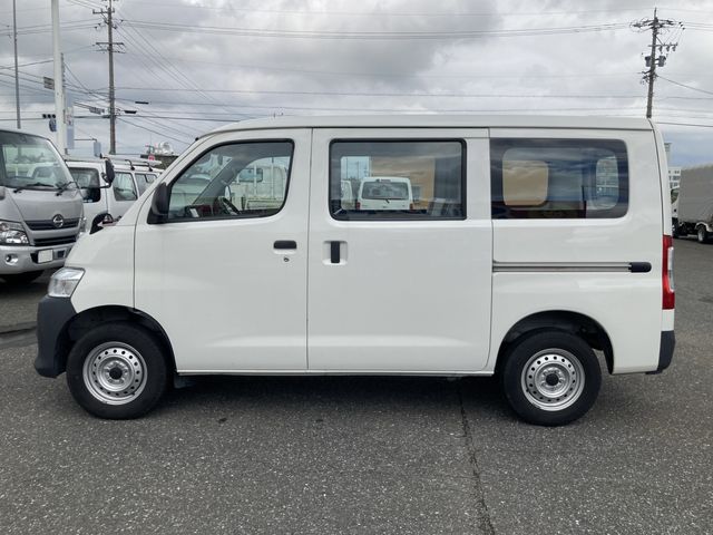 TOYOTA TOWNACE VAN 4WD 2021 Image 31
