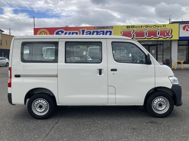 TOYOTA TOWNACE VAN 4WD 2021 Image 31