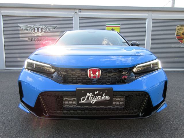 HONDA CIVIC HATCHBACK 2025 Image 31