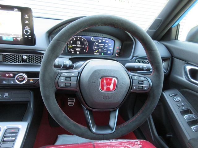 HONDA CIVIC HATCHBACK 2025 Image 31