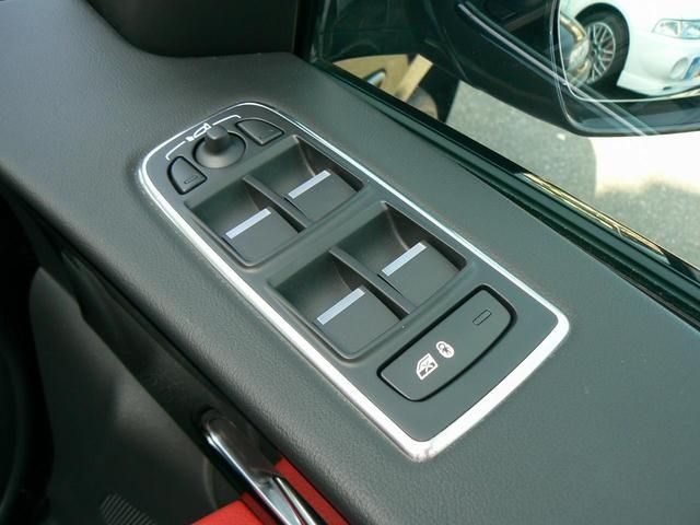 JAGUAR F-PACE 2017 Image 31