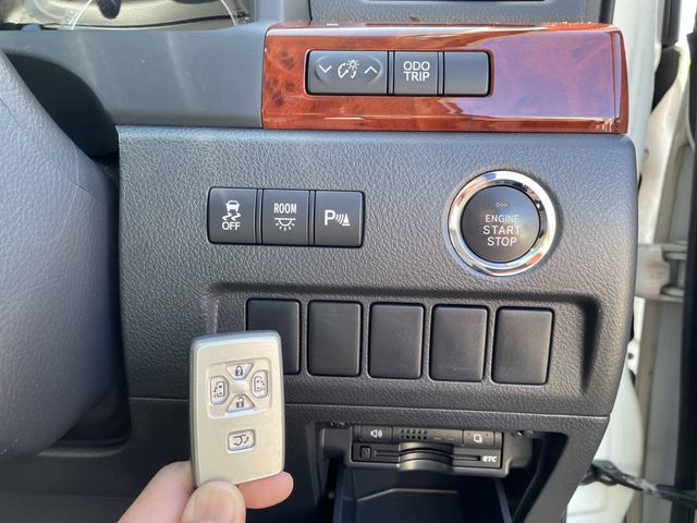 TOYOTA VELLFIRE 2009 Image 31