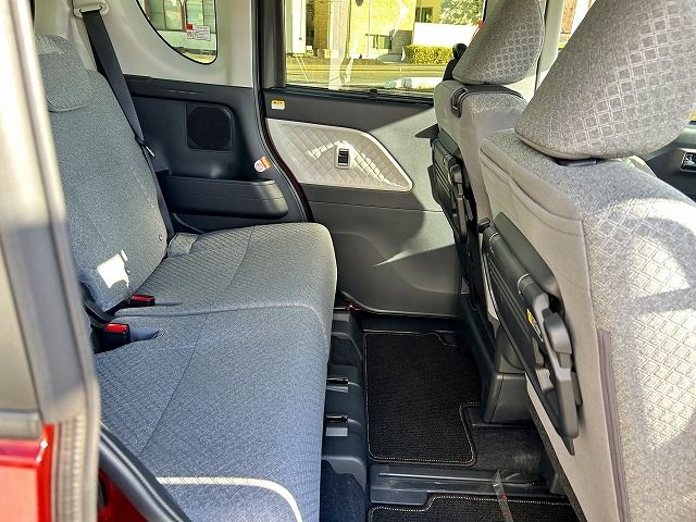 DAIHATSU TANTO 2022 Image 31