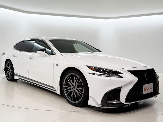 TOYOTA LEXUS LS500H 2020 Image 31