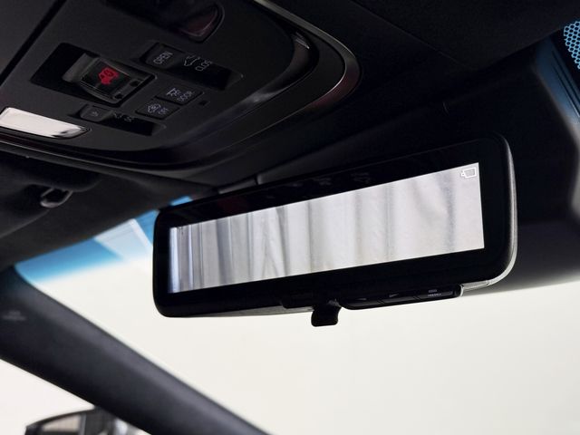 TOYOTA LEXUS LS500H 2020 Image 31