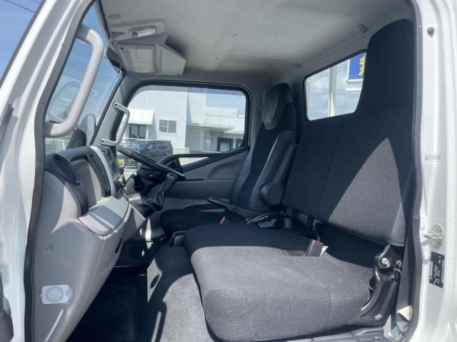 MITSUBISHI CANTER 2019 Image 31