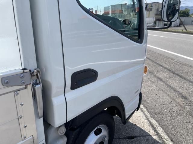 MITSUBISHI CANTER 2019 Image 31