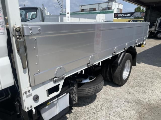 MITSUBISHI CANTER 2019 Image 31
