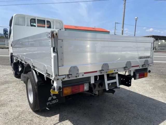 MITSUBISHI CANTER 2019 Image 31