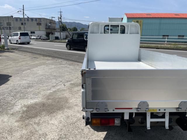 MITSUBISHI CANTER 2019 Image 31