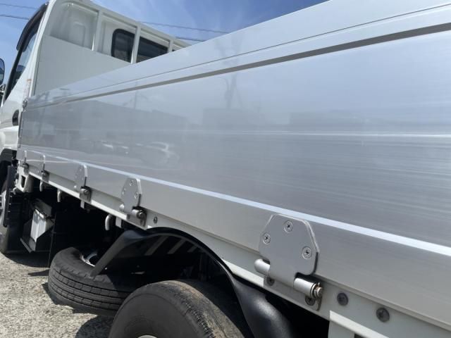 MITSUBISHI CANTER 2019 Image 31