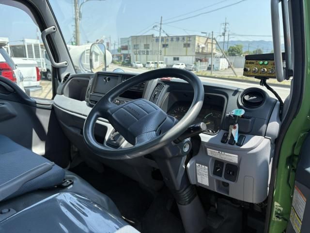 MITSUBISHI CANTER 2013 Image 31