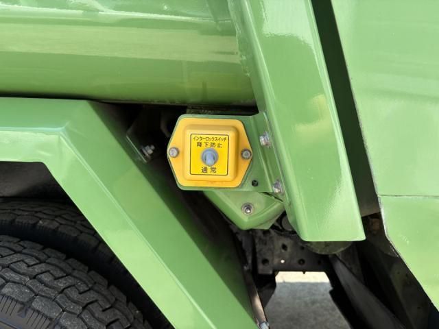 MITSUBISHI CANTER 2013 Image 31