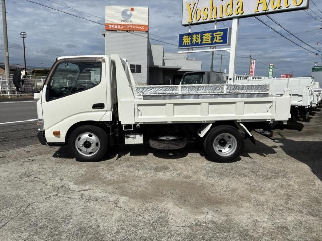 HINO DUTRO 2012 Image 31