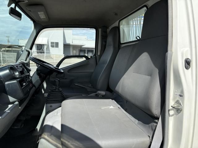 HINO DUTRO 2012 Image 31