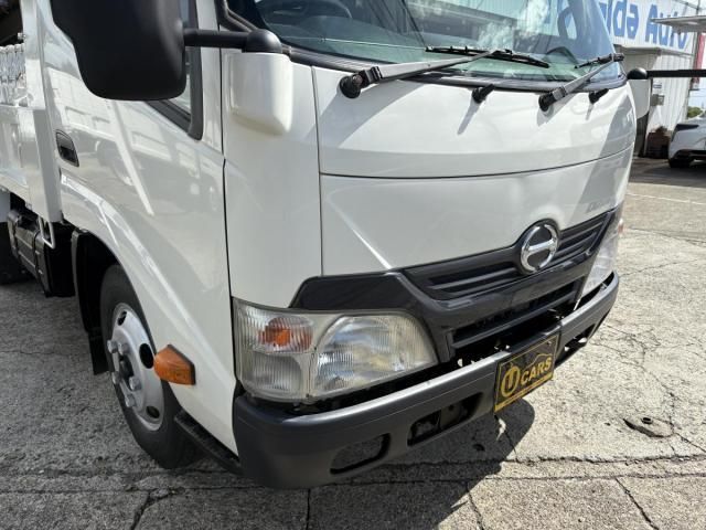 HINO DUTRO 2012 Image 31