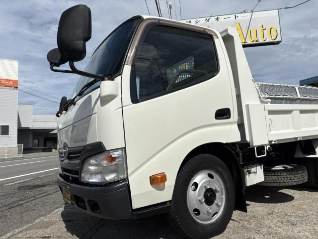HINO DUTRO 2012 Image 31
