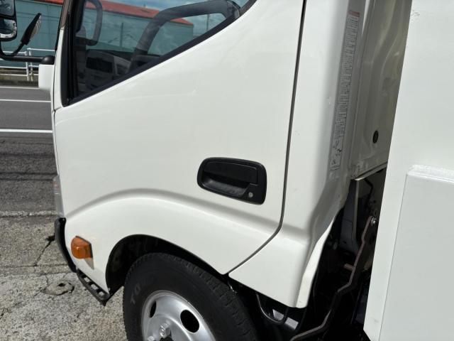 HINO DUTRO 2012 Image 31