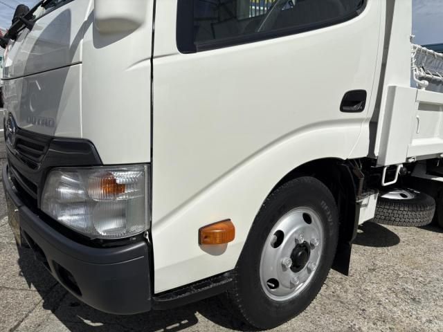 HINO DUTRO 2012 Image 31