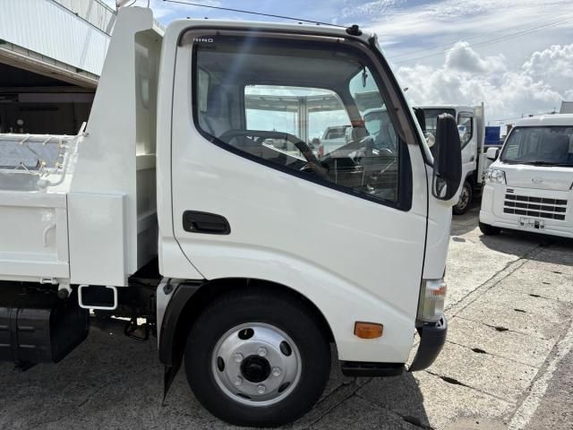 HINO DUTRO 2012 Image 31
