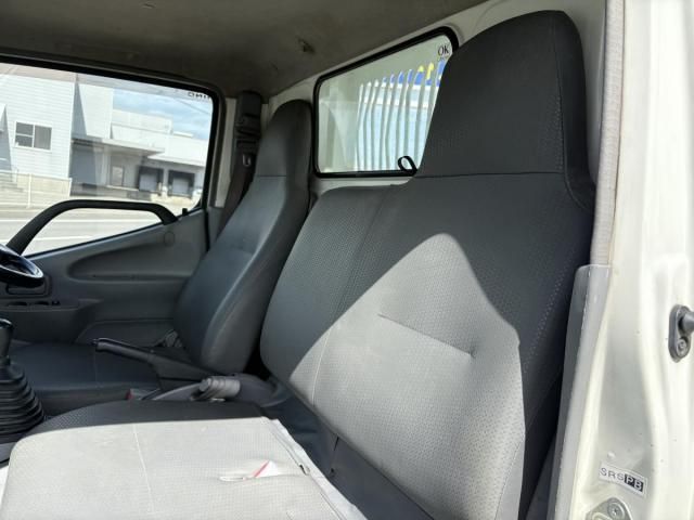 HINO DUTRO 2012 Image 31