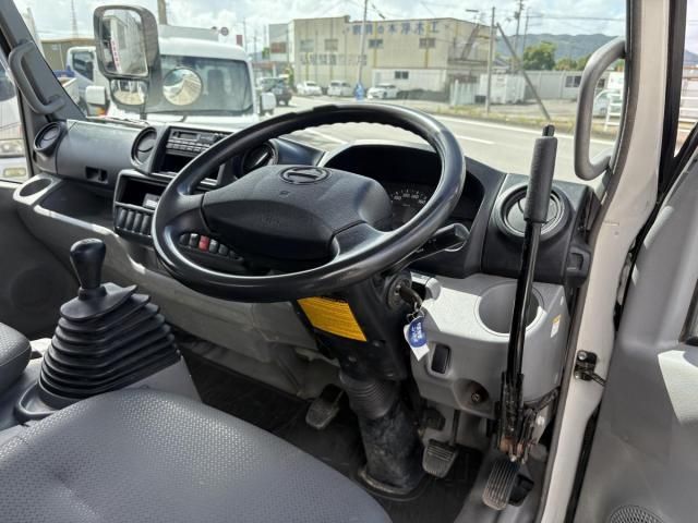 HINO DUTRO 2012 Image 31