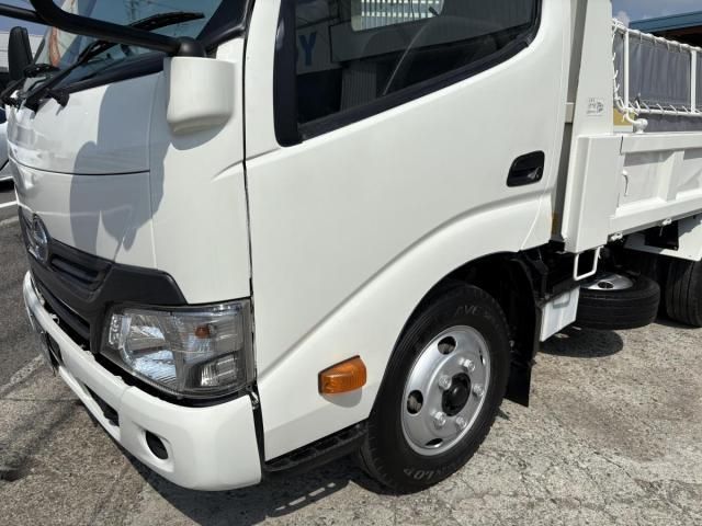 HINO DUTRO 2019 Image 31
