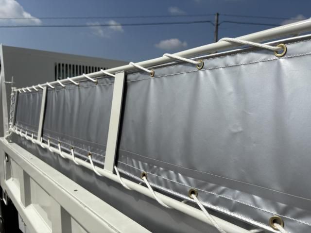 HINO DUTRO 2019 Image 31