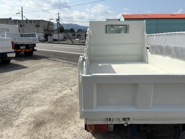 HINO DUTRO 2019 Image 31