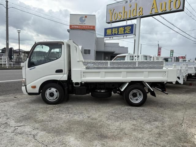 HINO DUTRO 2012 Image 31
