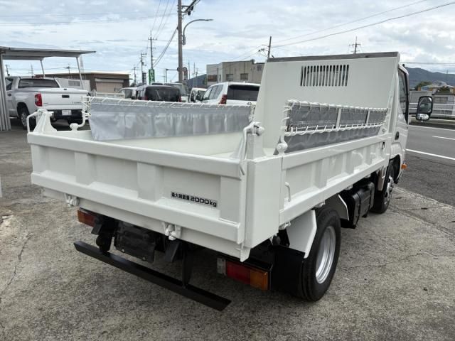 HINO DUTRO 2012 Image 31