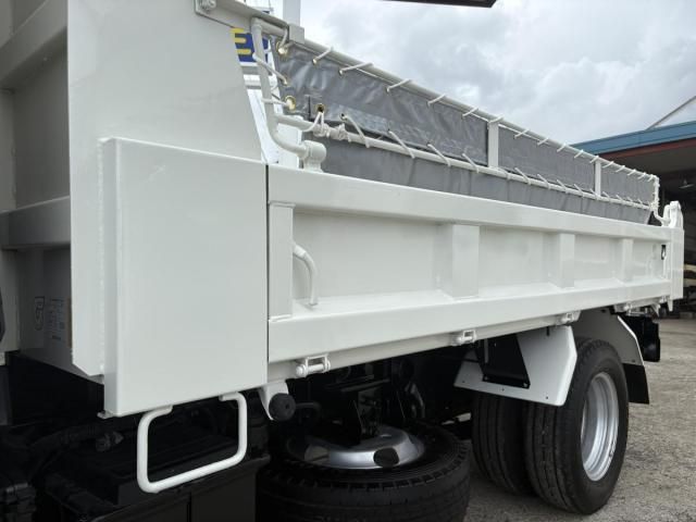 HINO DUTRO 2012 Image 31