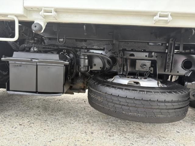 HINO DUTRO 2012 Image 31