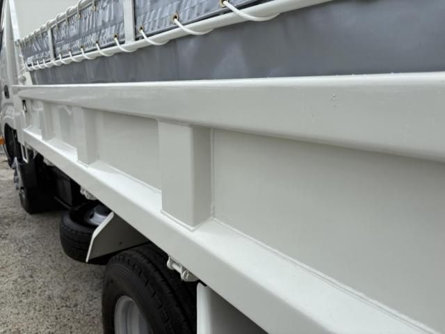 HINO DUTRO 2012 Image 31