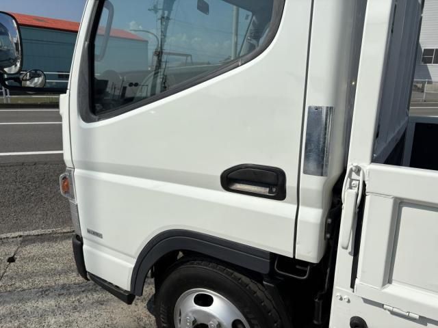 MITSUBISHI CANTER 2014 Image 31