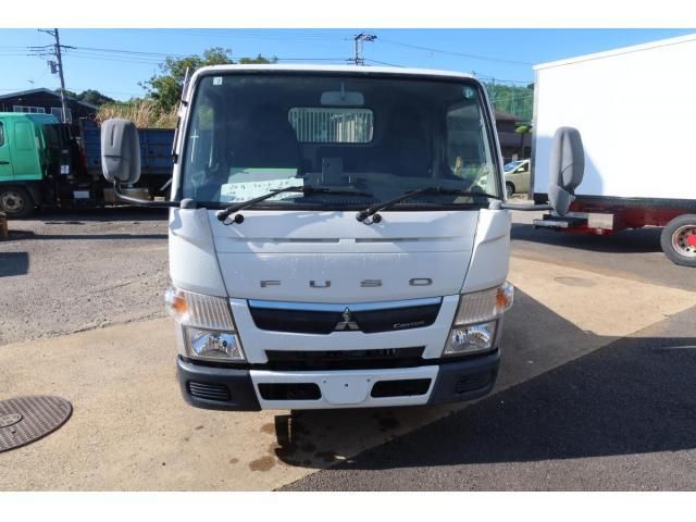 MITSUBISHI CANTER 2018 Image 31