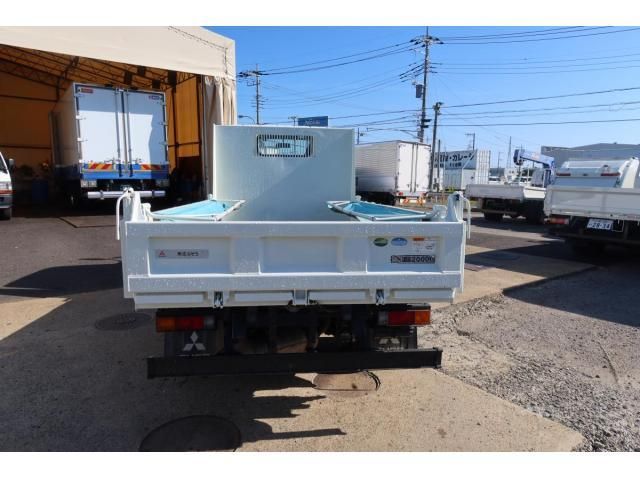 MITSUBISHI CANTER 2018 Image 31