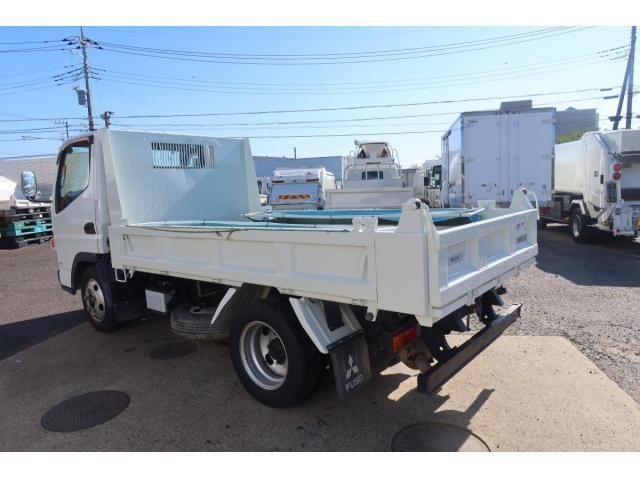 MITSUBISHI CANTER 2018 Image 31