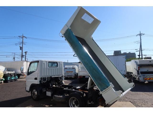 MITSUBISHI CANTER 2018 Image 31