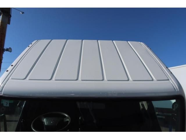 MITSUBISHI CANTER 2018 Image 31