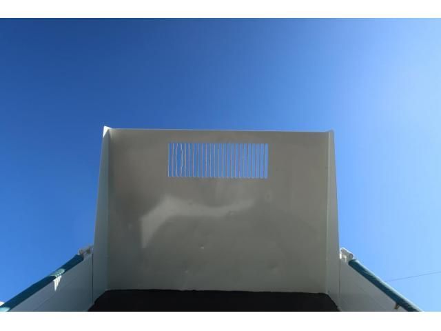 MITSUBISHI CANTER 2018 Image 31