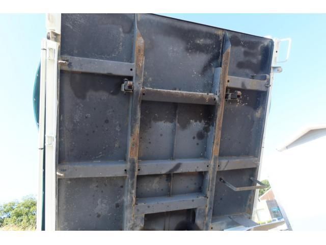 MITSUBISHI CANTER 2018 Image 31