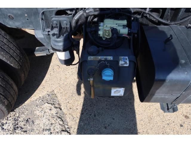 MITSUBISHI CANTER 2018 Image 31