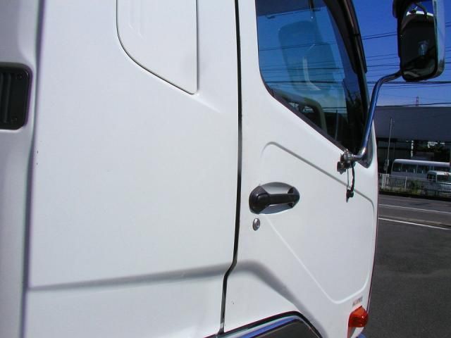 MITSUBISHI FUSOU FIGHTER 2014 Image 31