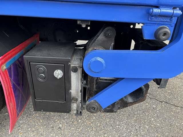 ISUZU ELF 2017 Image 31