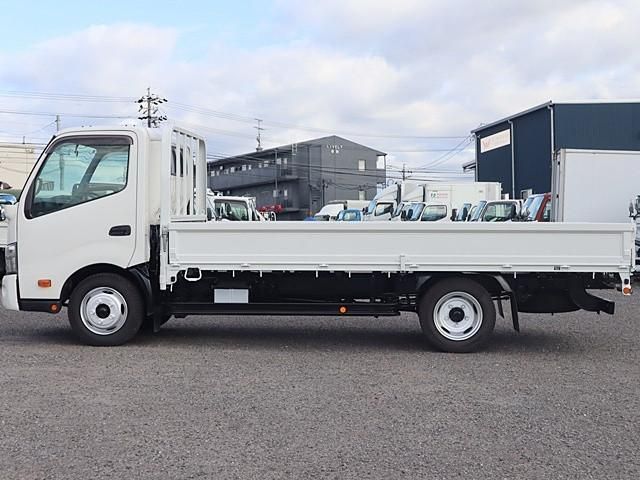 HINO DUTRO 2020 Image 31