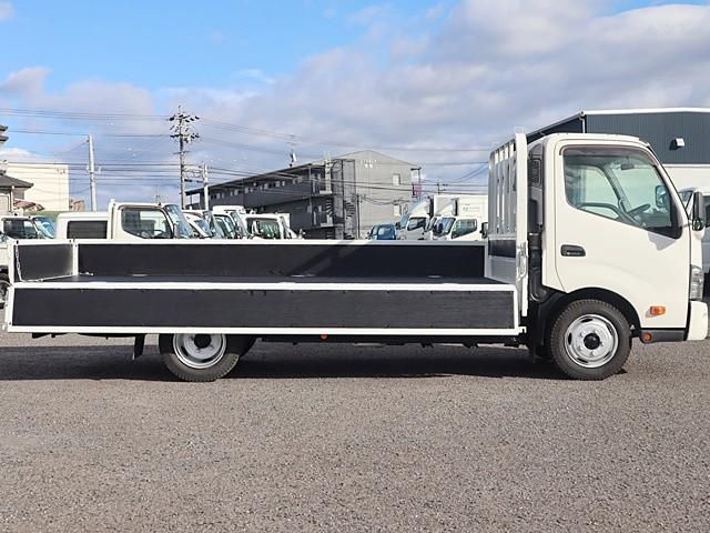 HINO DUTRO 2020 Image 31